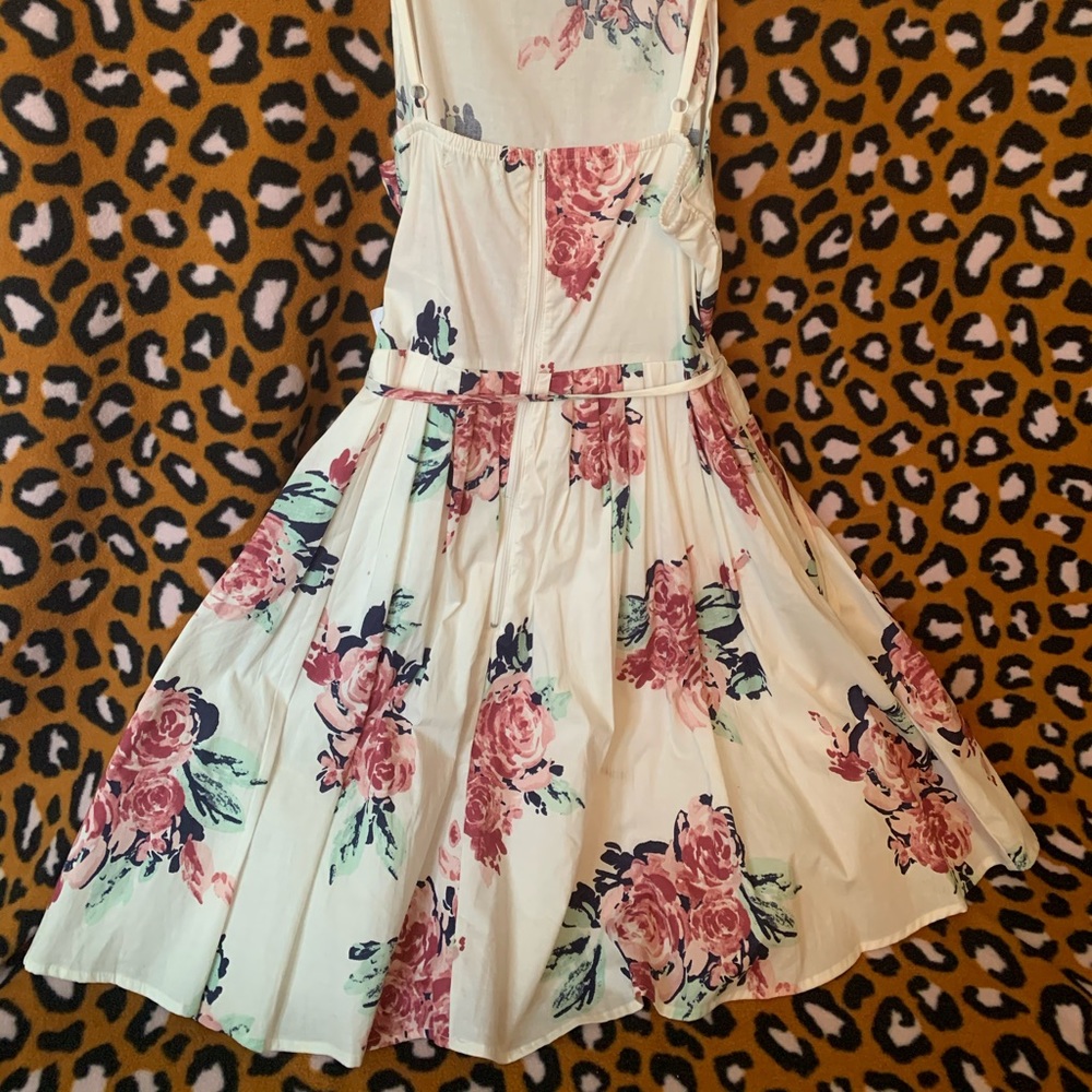 Dress - Picture 2 of 2